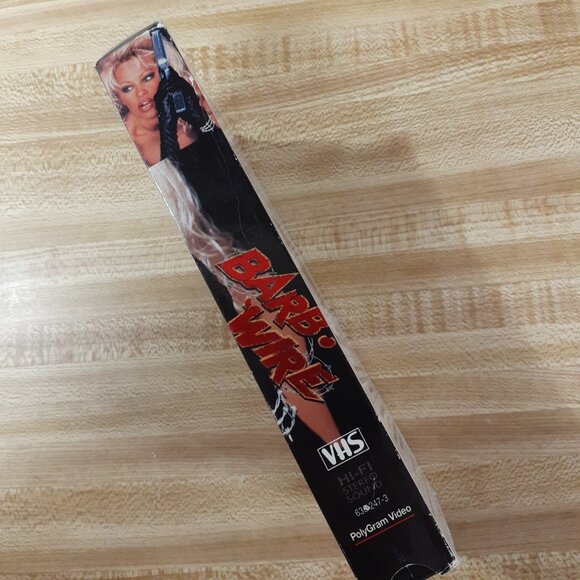 Barb Wire 1996 VHS Rare Screener Copy Pamela Anderson Polygram Vid Scifi Cult VG - Picture 5 of 7